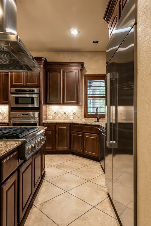 Kitchen, Ovens