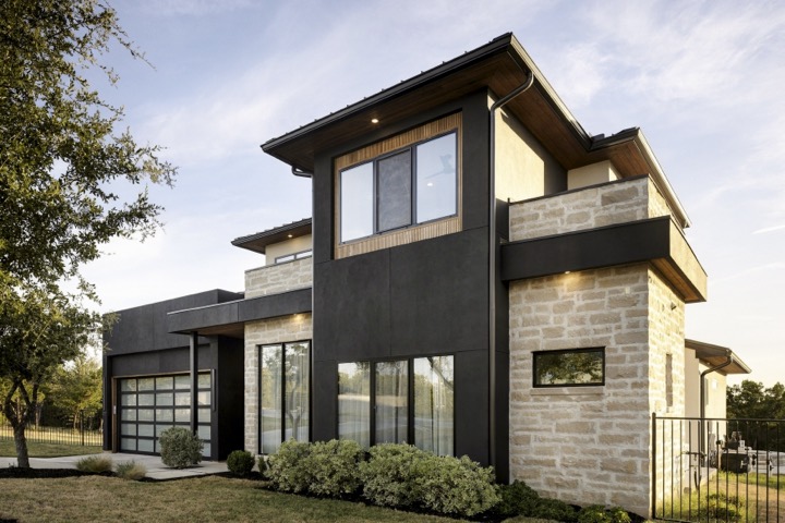 Front Exterior, Entry Side