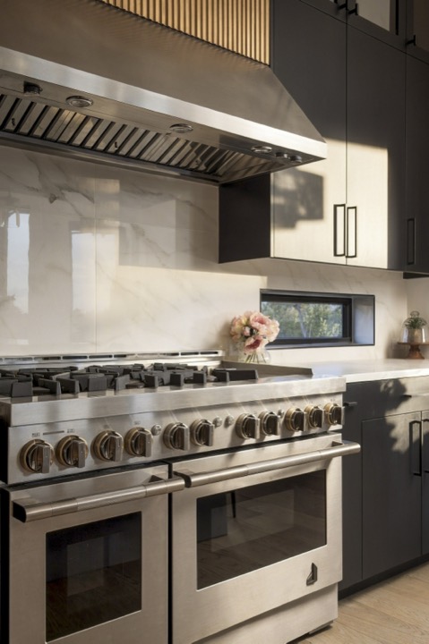 Kitchen, Range Detail