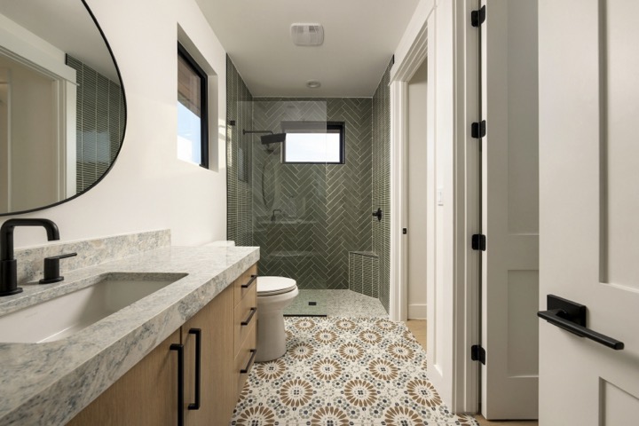 Bath 4